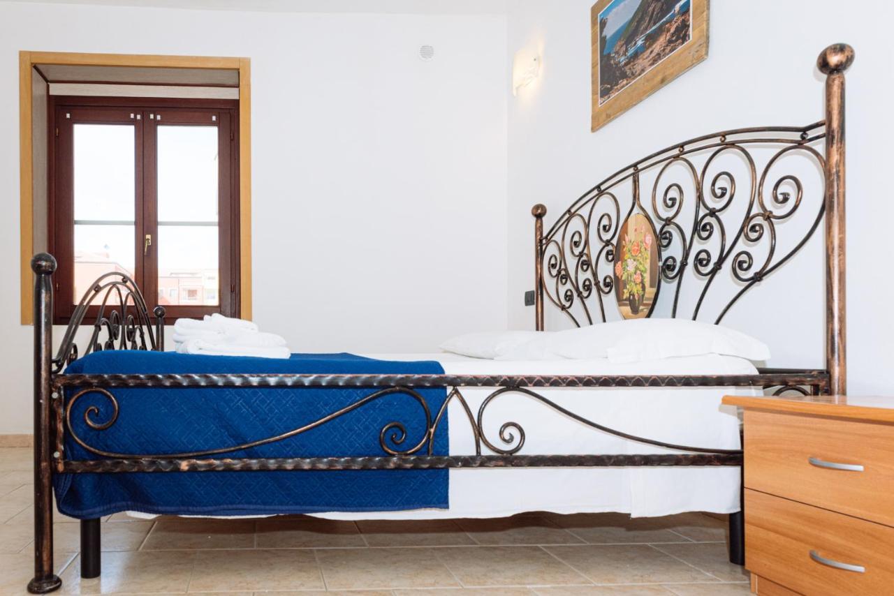Casa Vacanze Maestrale - By Faendho Porto Torres Exterior photo
