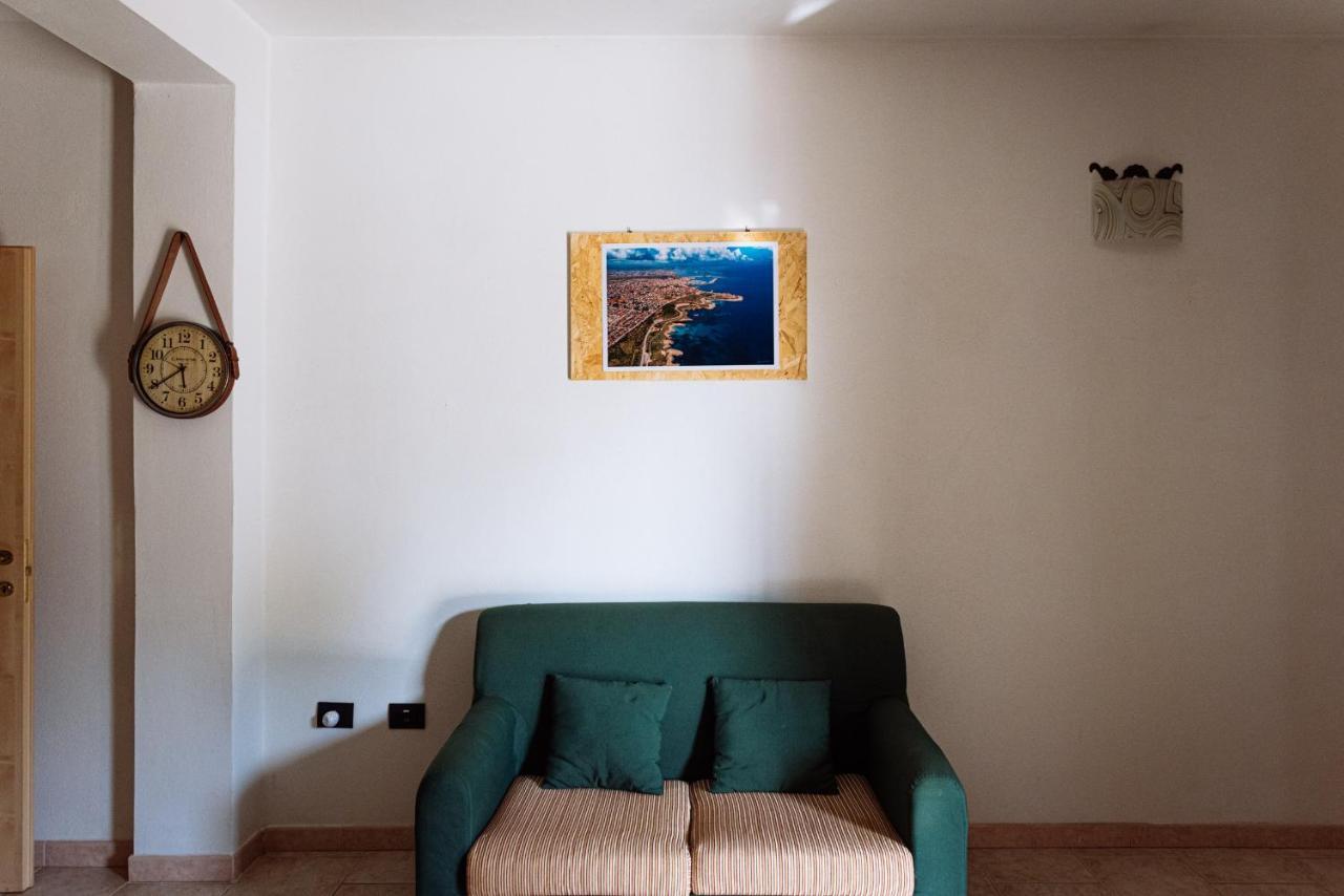 Casa Vacanze Maestrale - By Faendho Porto Torres Exterior photo