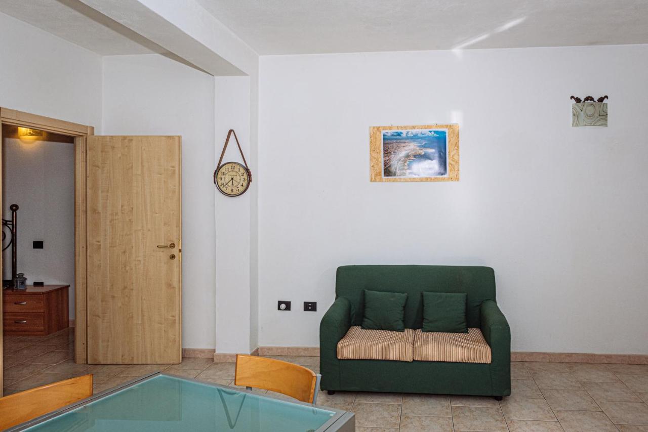Casa Vacanze Maestrale - By Faendho Porto Torres Exterior photo