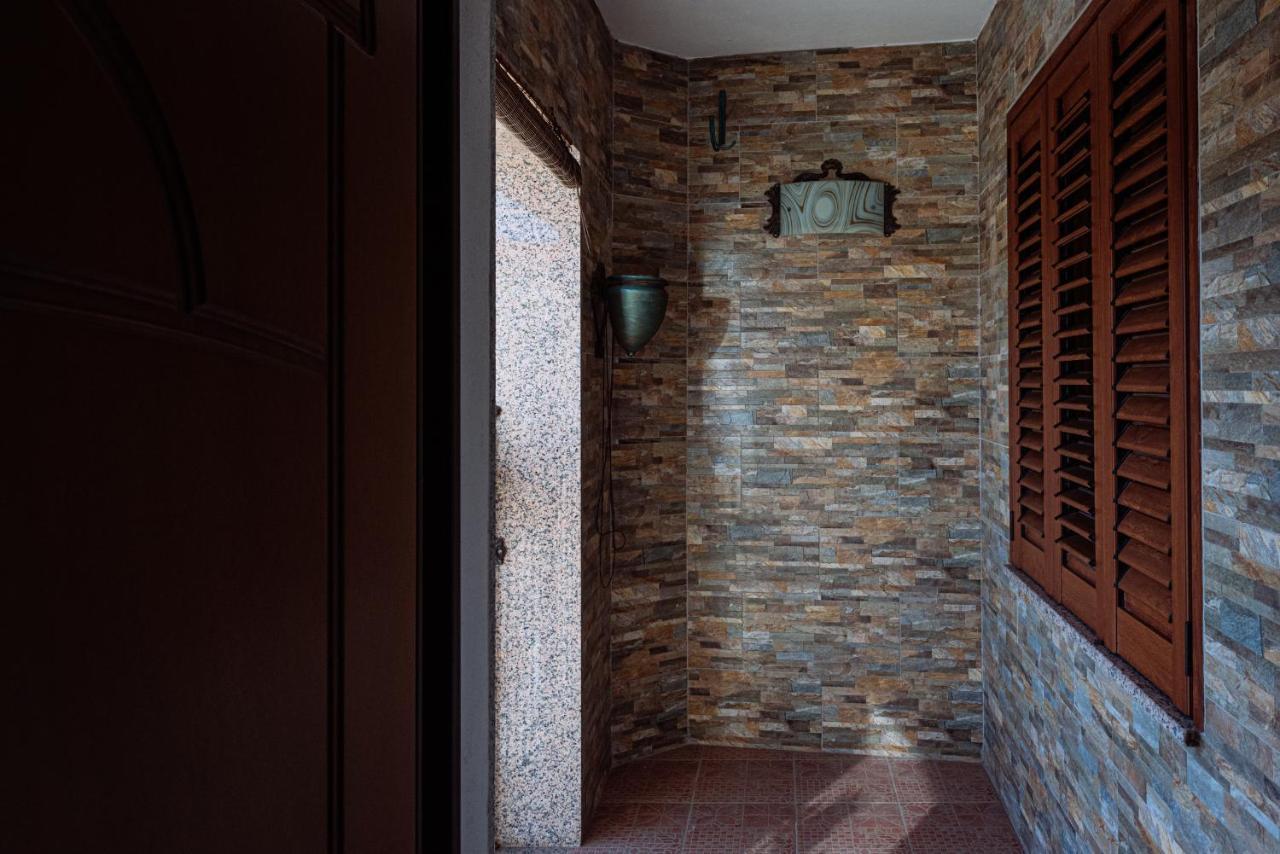 Casa Vacanze Maestrale - By Faendho Porto Torres Exterior photo
